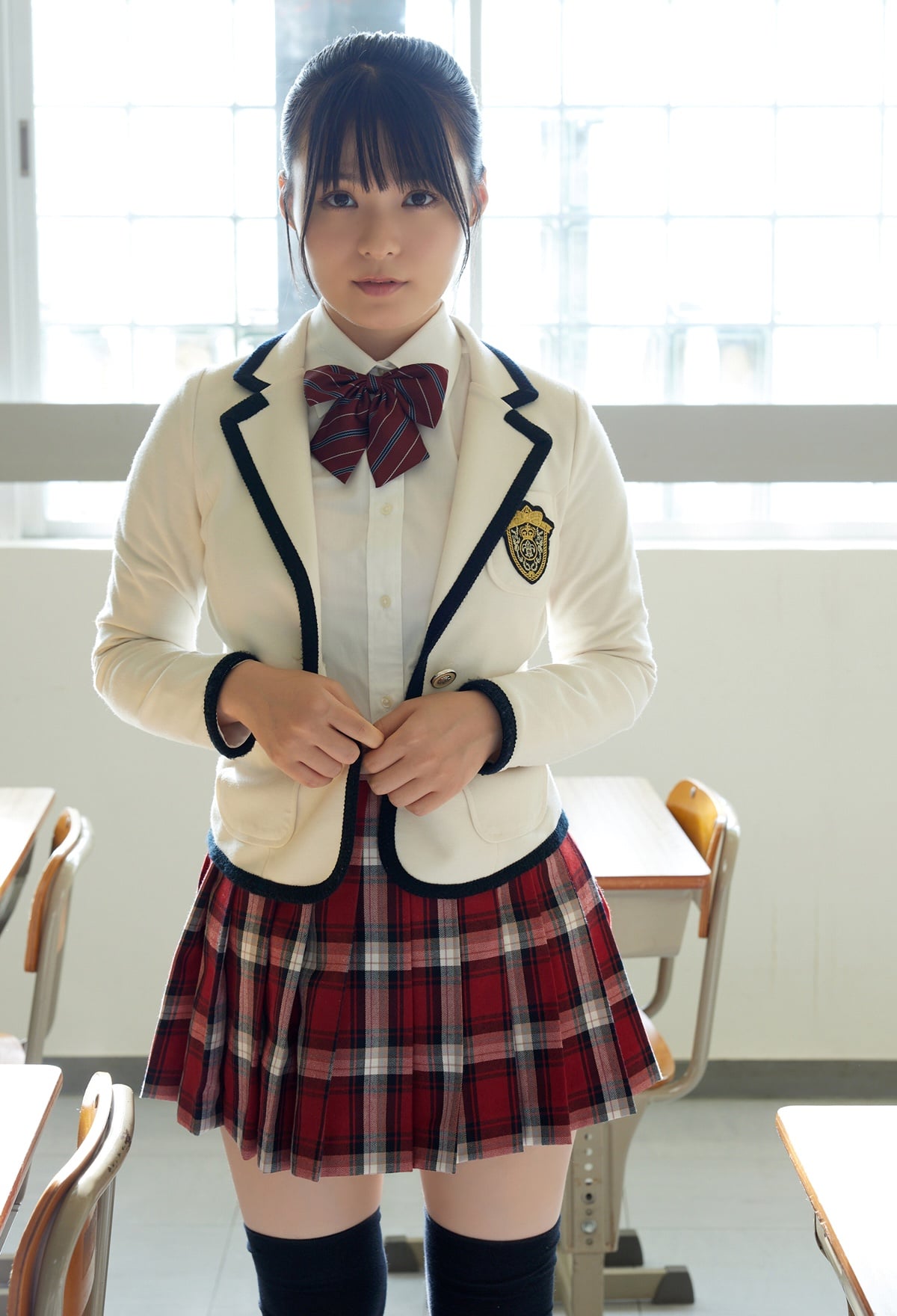 Japanese Idol Mizuki Hoshina Released gravure photo book Everyone has gone home PixiBB (7)